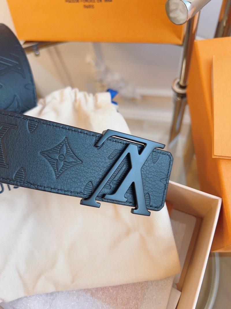 l0vis Vvtt0n belts